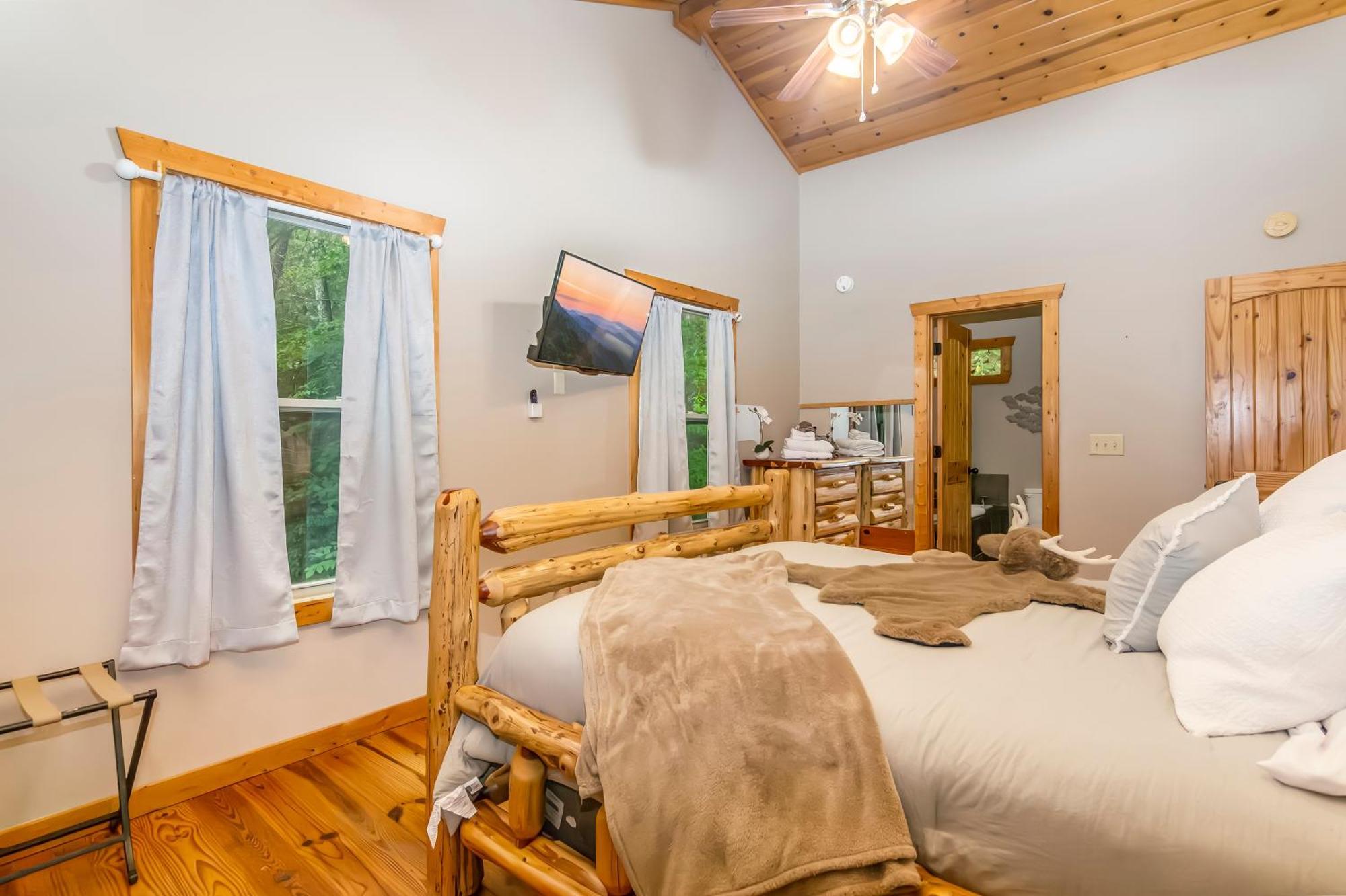 Amazing Creek View Cabin W/ Hot Tub, Firepit & Pool Table 埃利杰 外观 照片